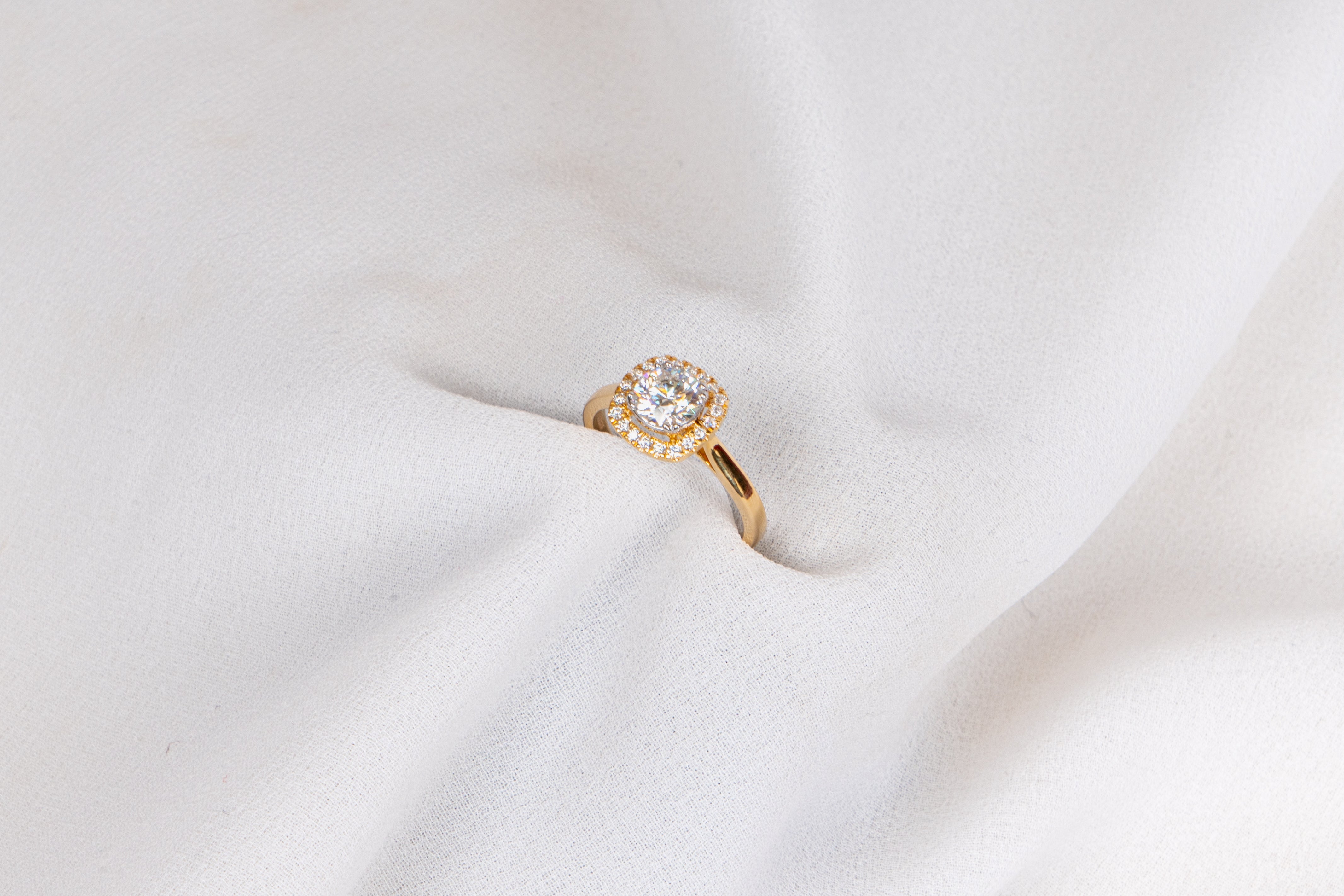 Golden Glow Diamond Ring