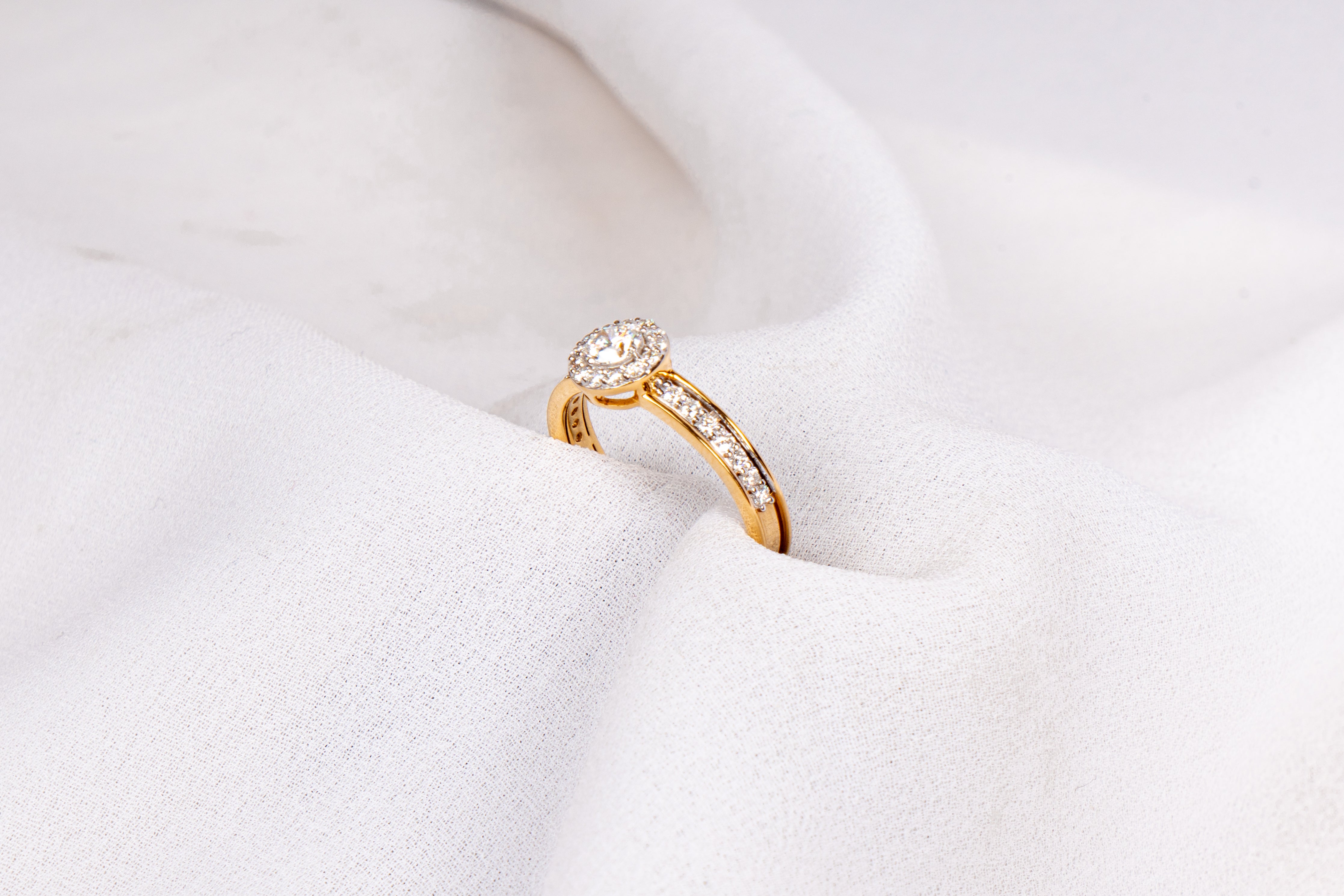 Aurora Halo Diamond Ring