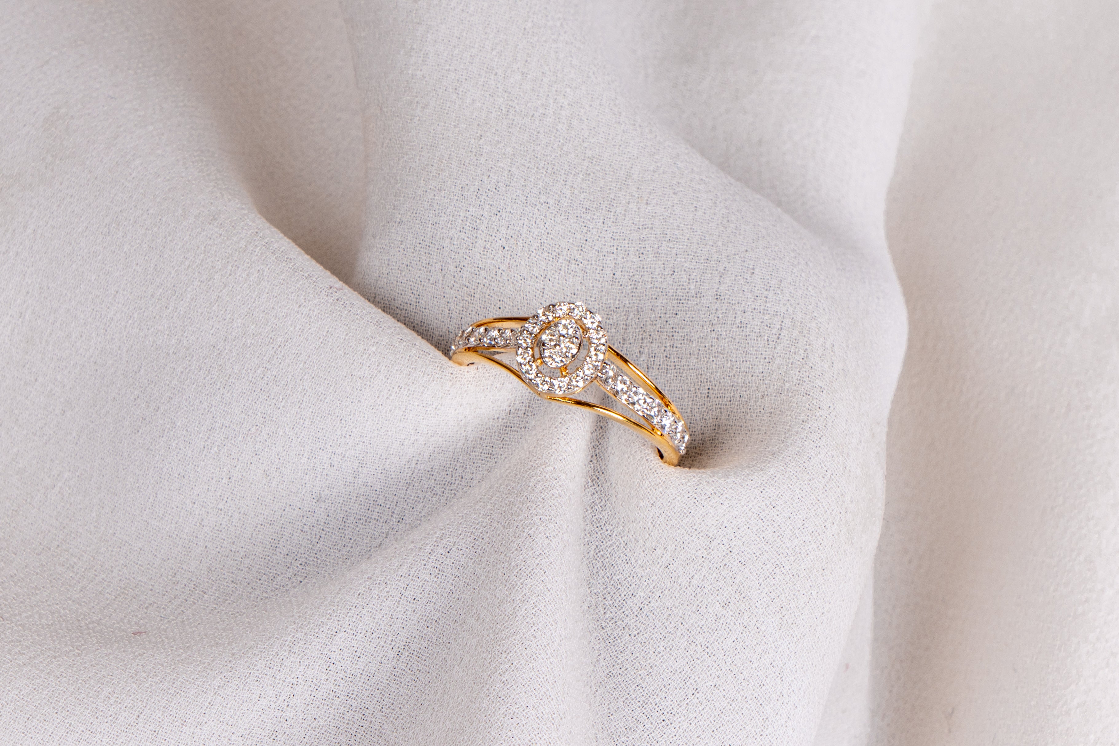 Round Halo Engagement Ring