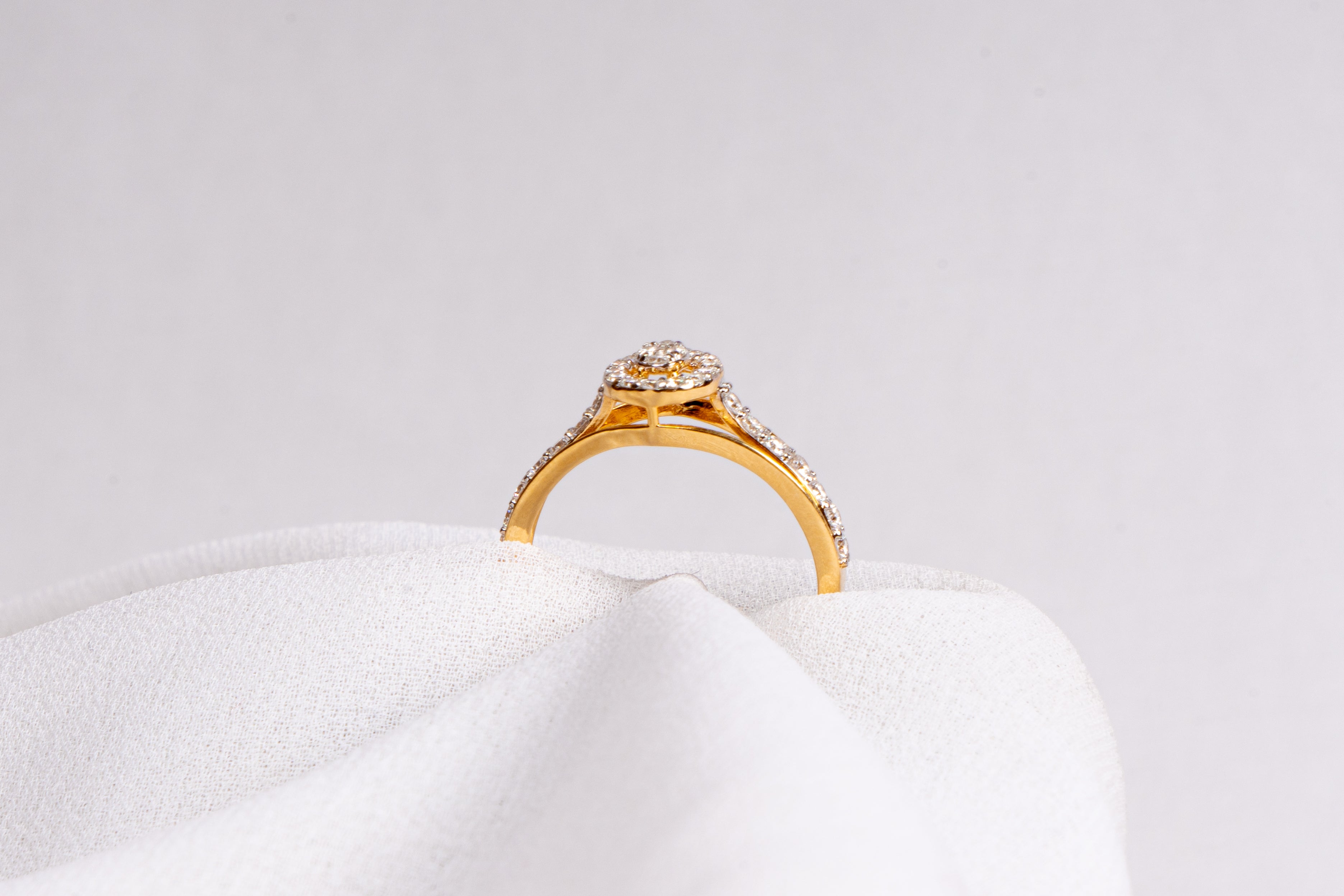 Round Halo Engagement Ring