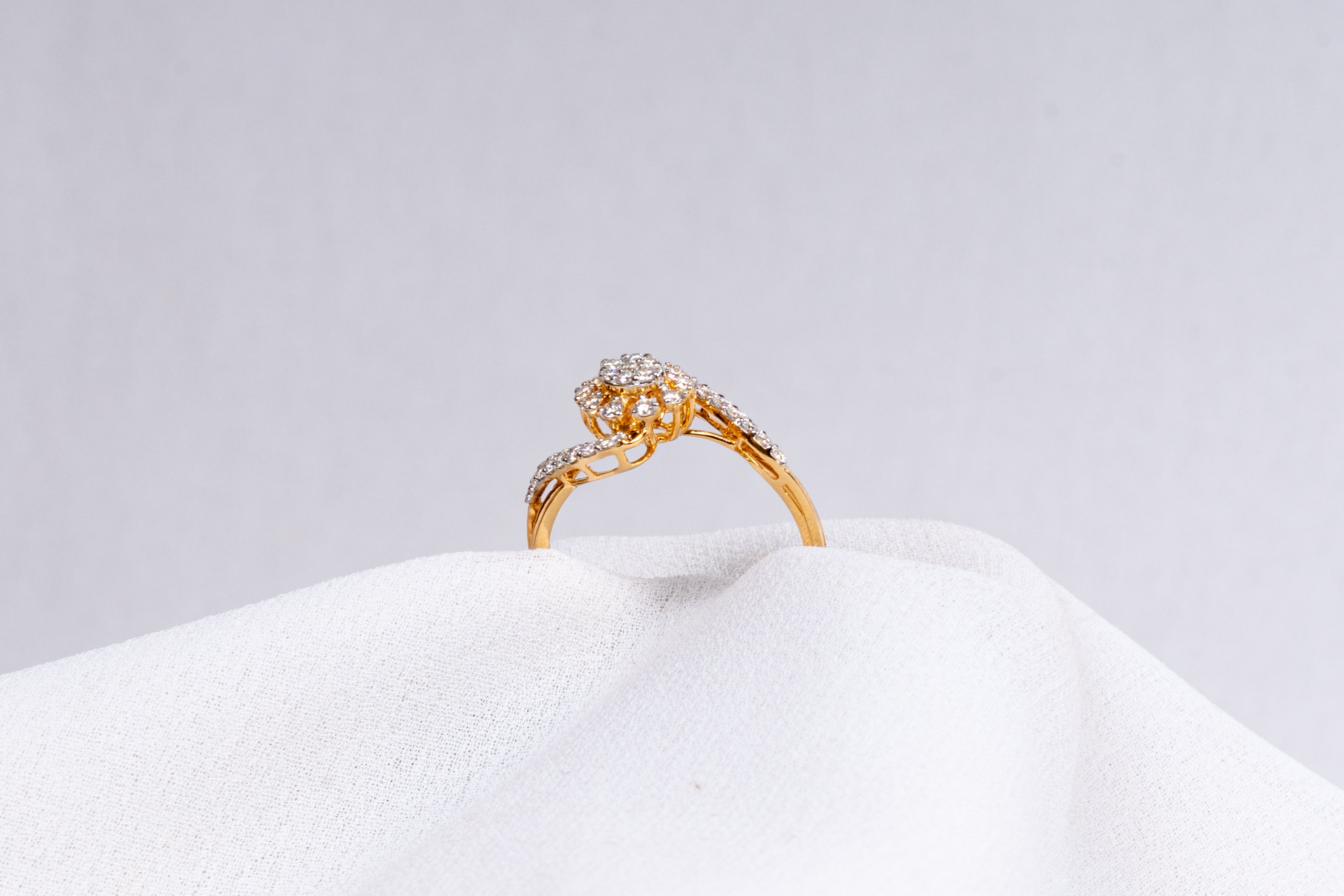 Blooming Spark Diamond Ring