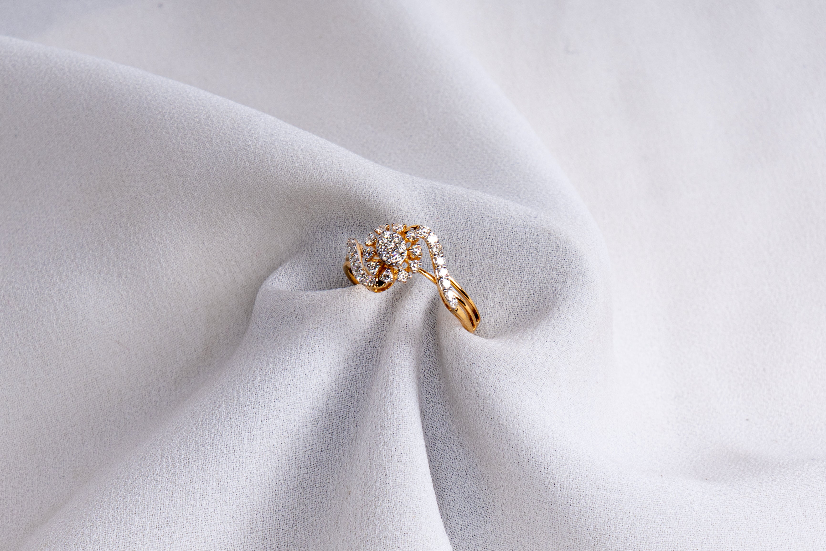 Blooming Spark Diamond Ring