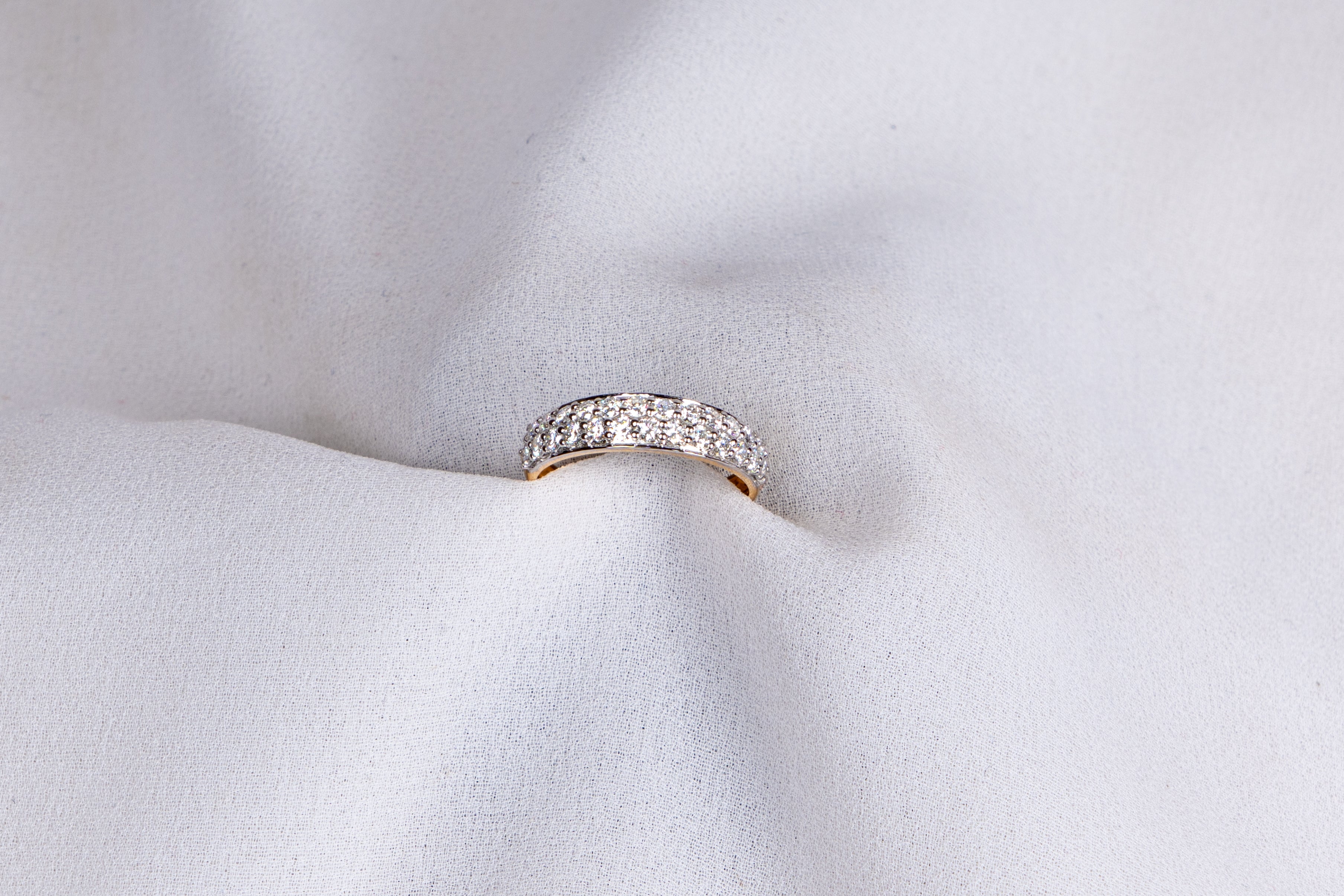 Lunara Spark Eternity Band