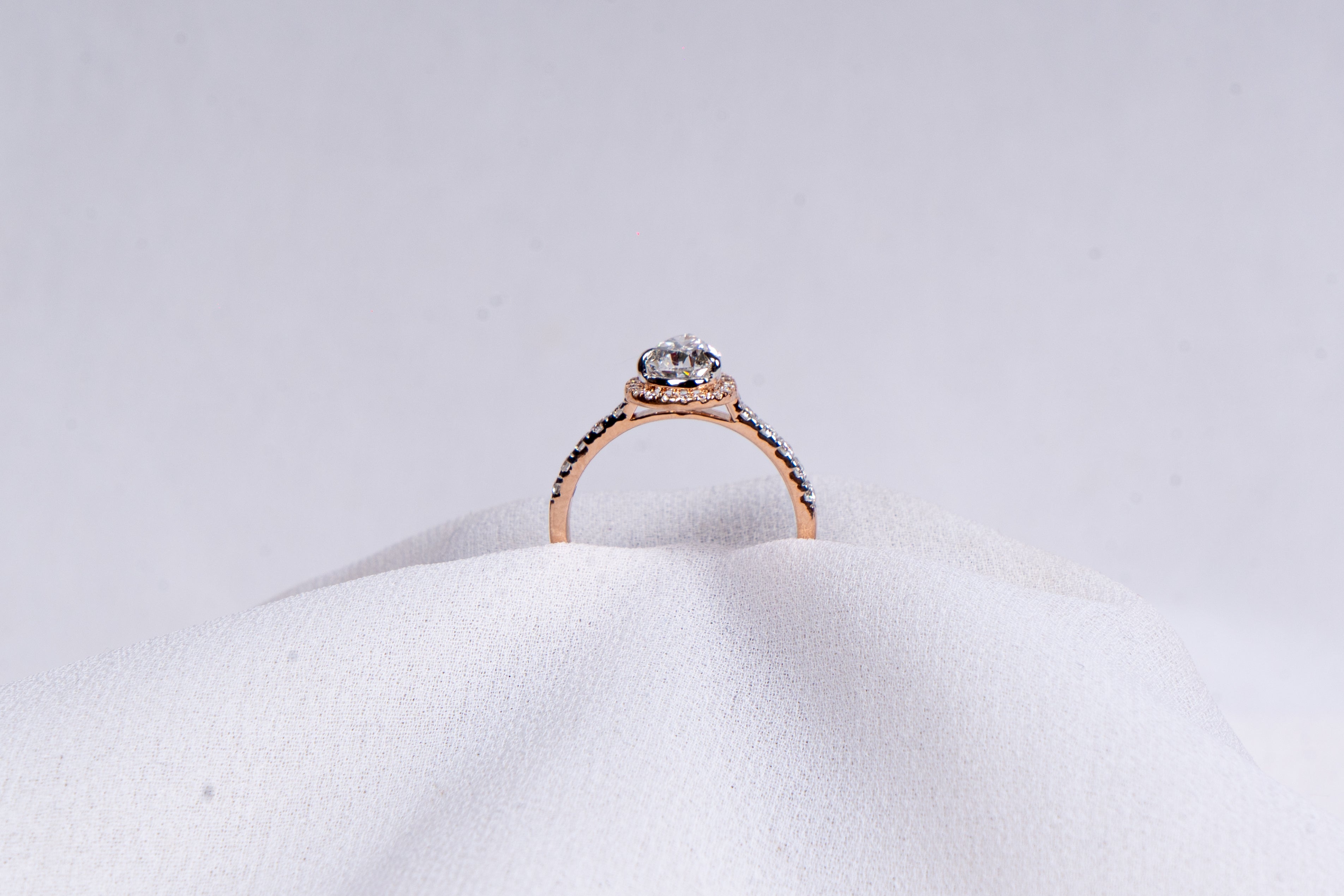 Radiant Dewdrop Halo Ring