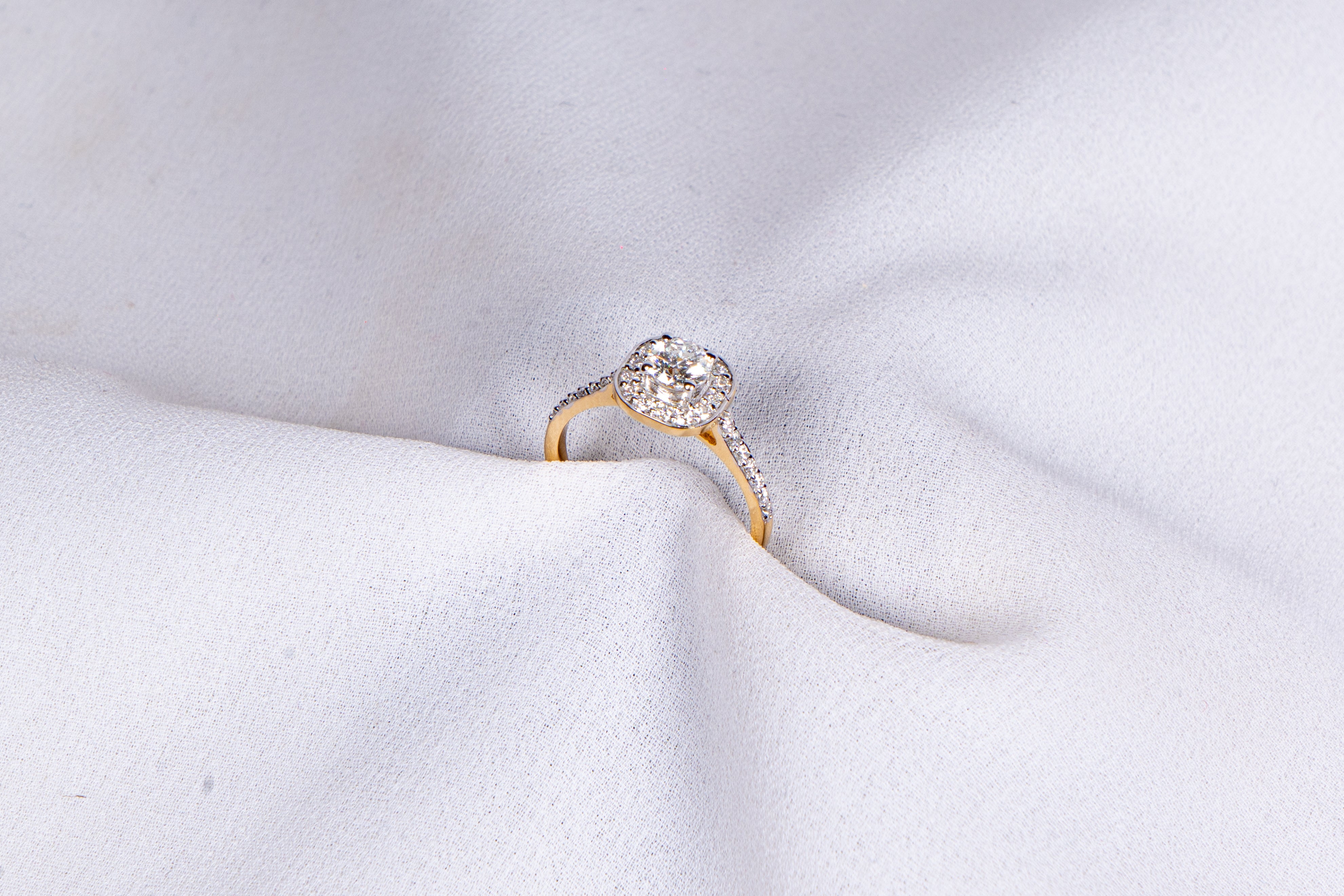 Aurora Cushion Halo Ring