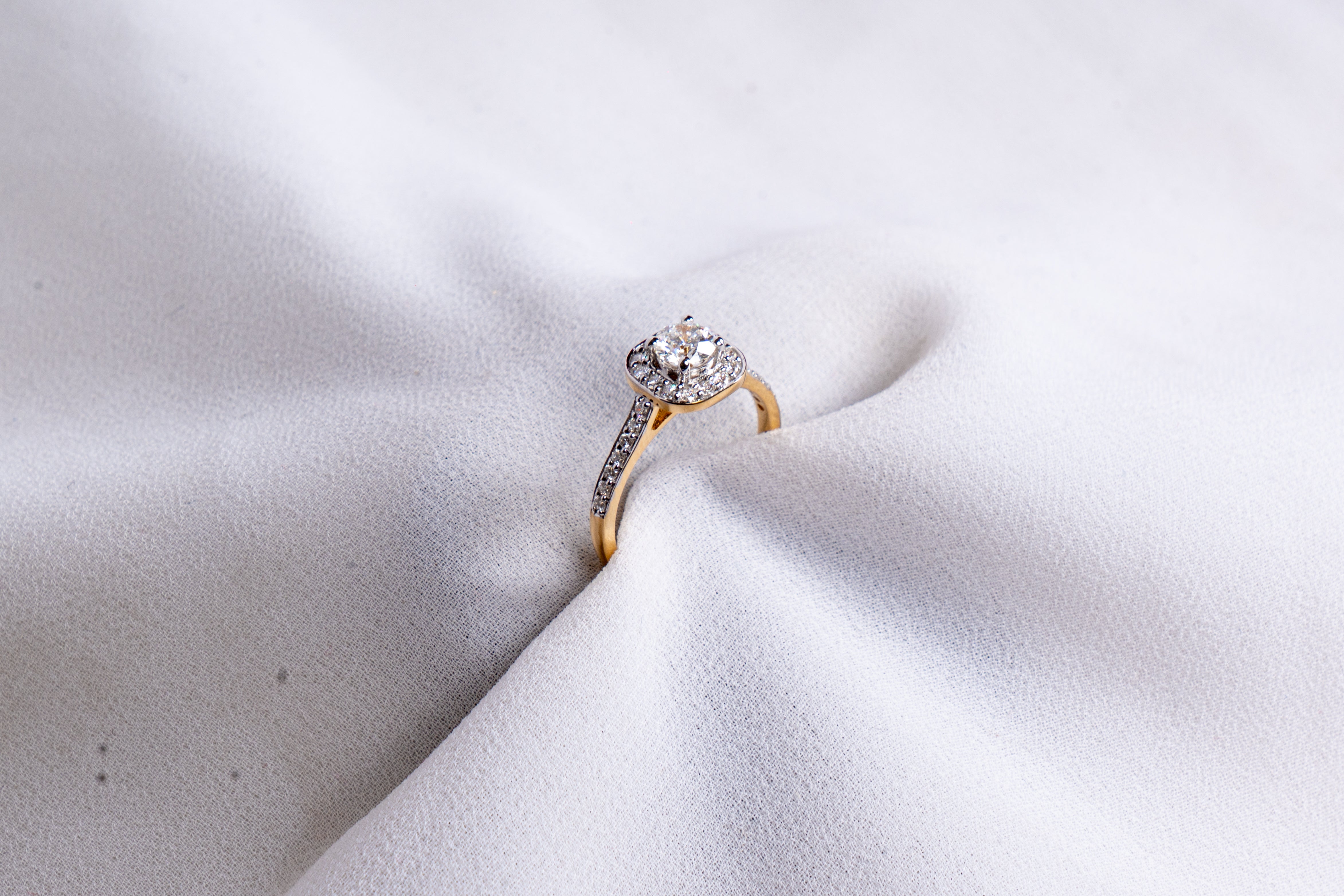 Aurora Cushion Halo Ring