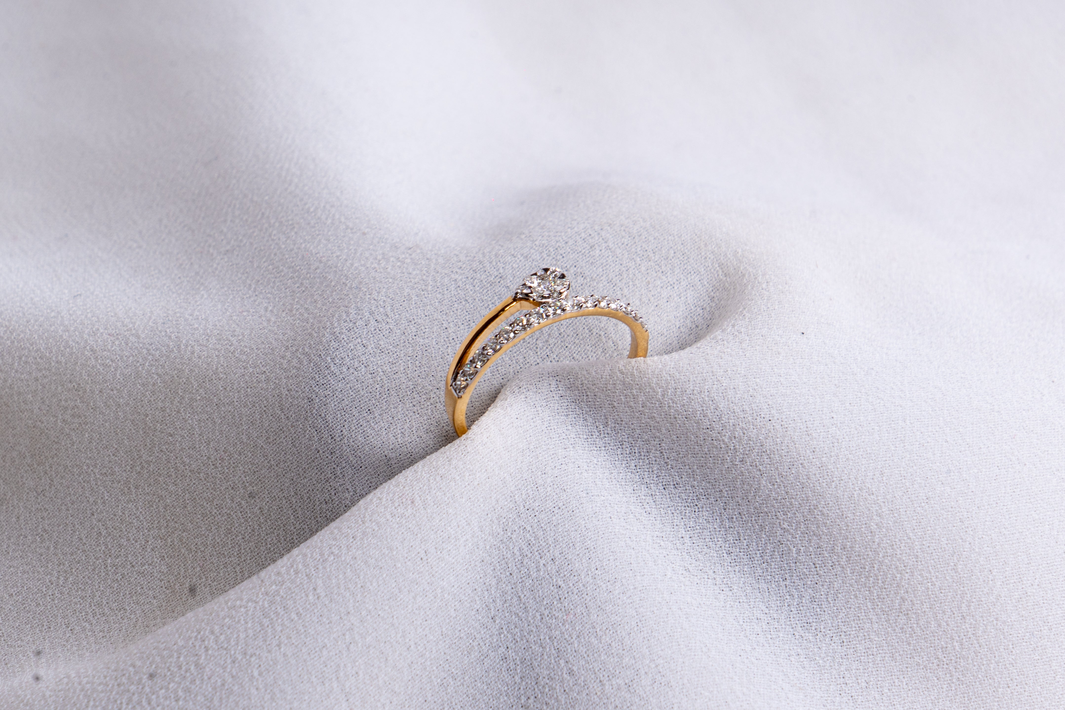Avelisse Drift Ring