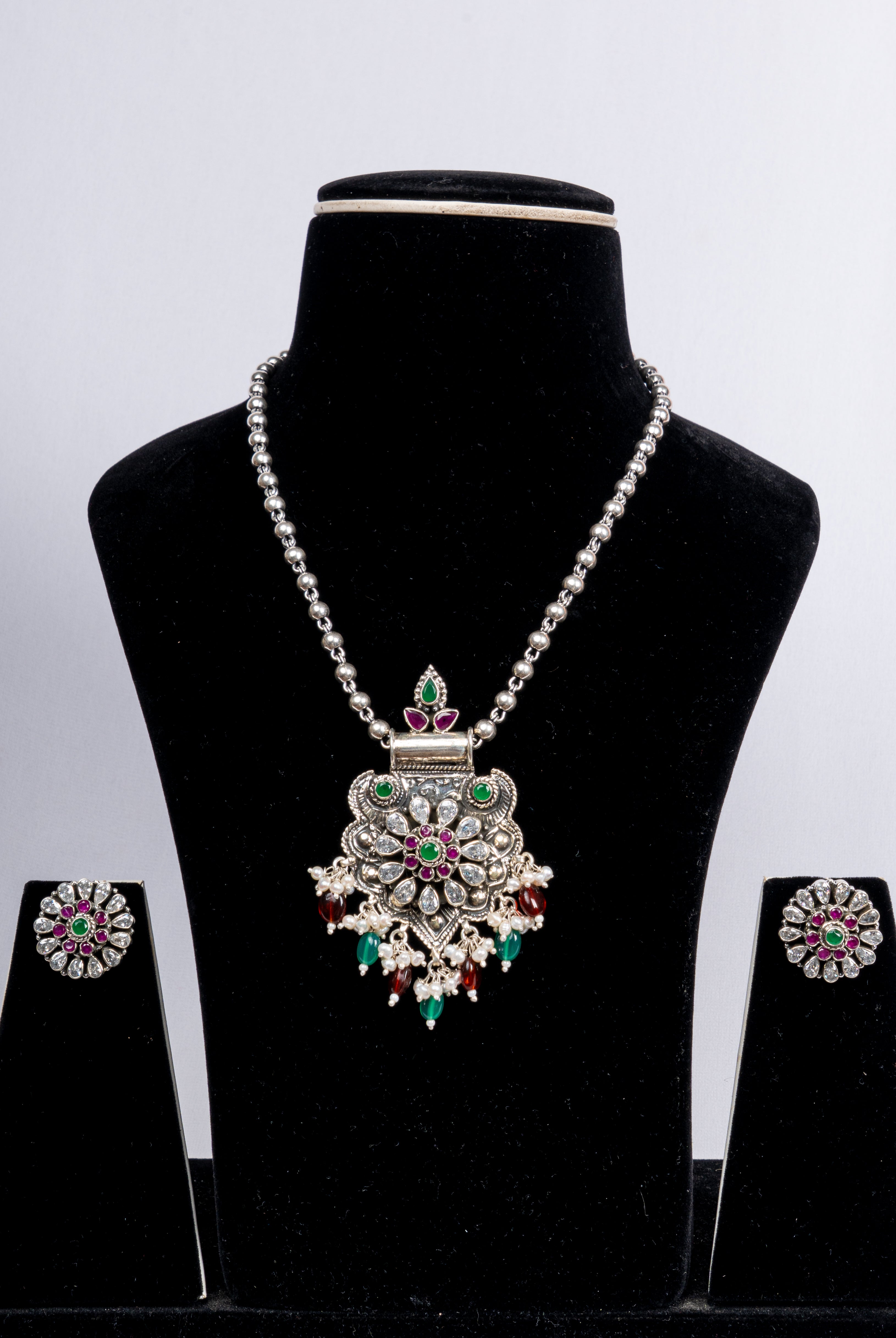 Roselle Bloom Oxidized Pendant Necklace Set