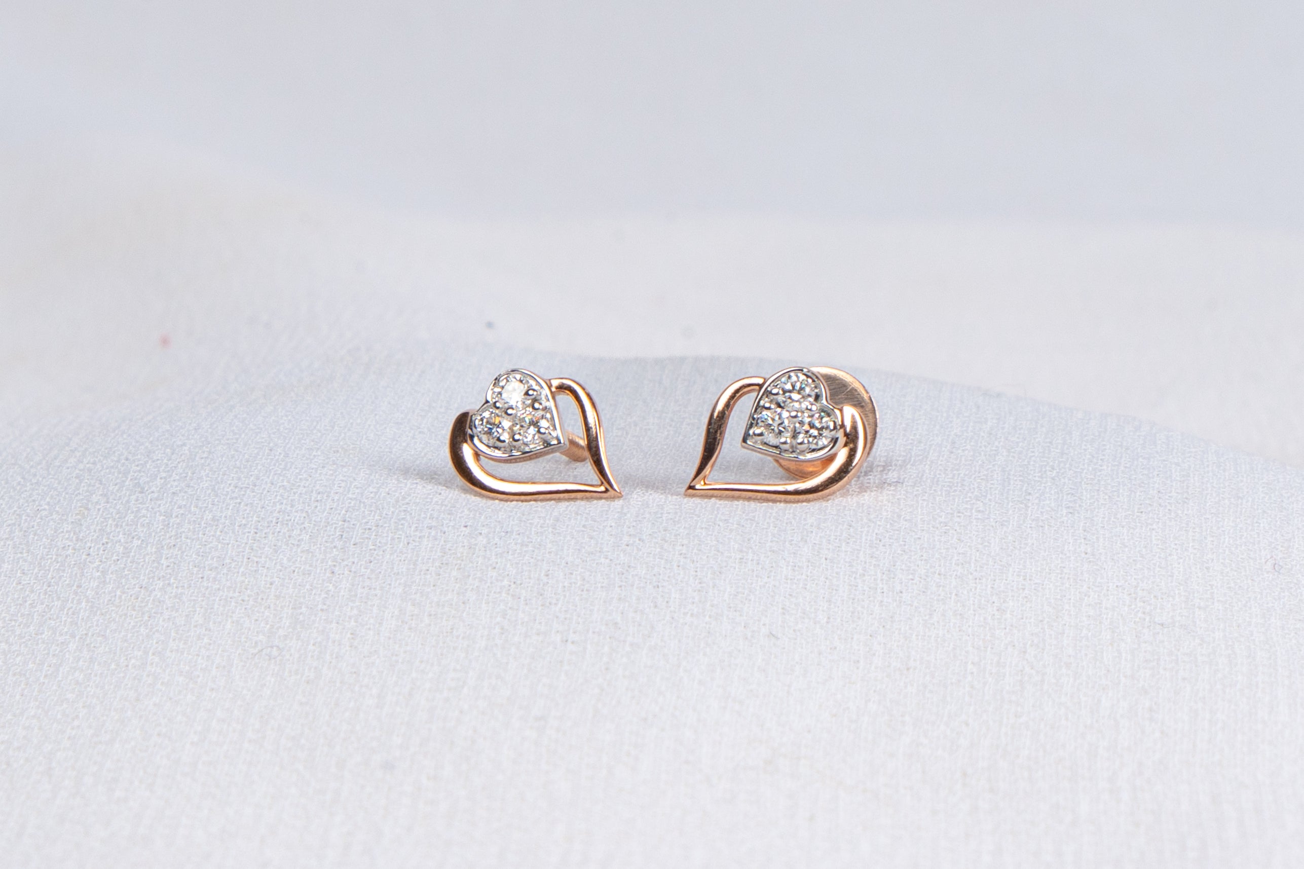 Amoura Interlocked Heart Stud Earrings