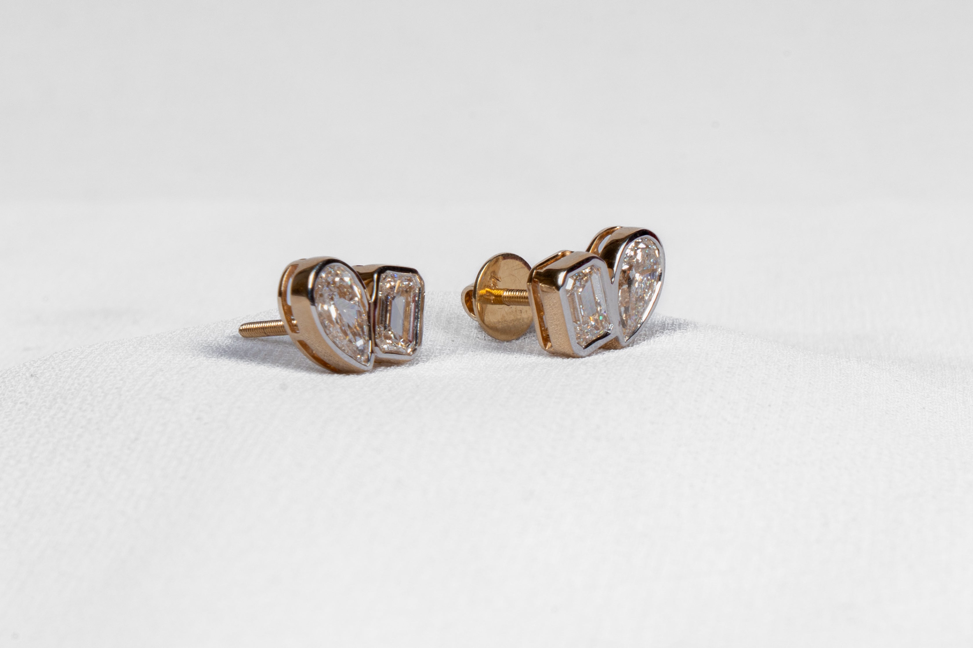Pear Emerald Diamond Tops