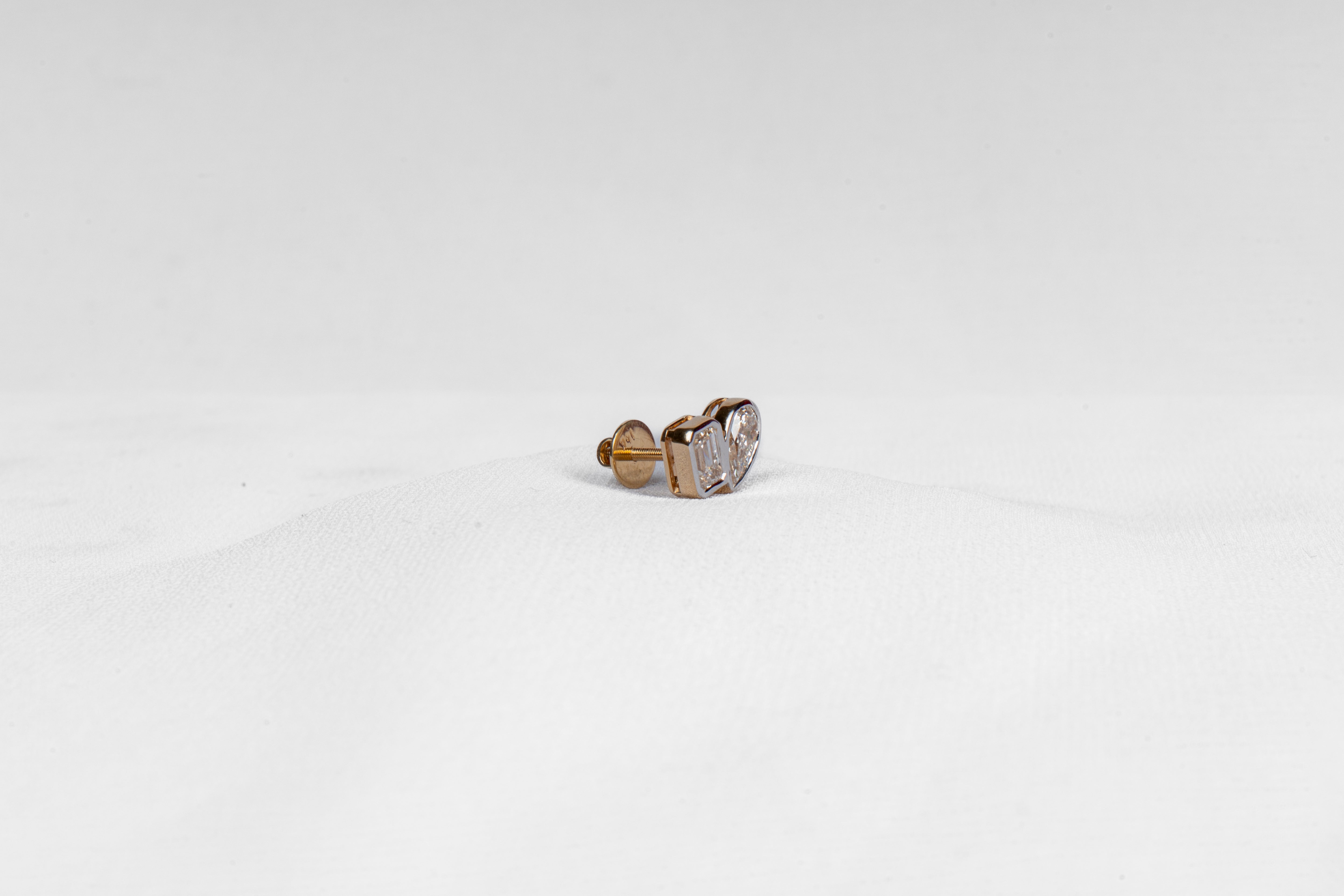 Pear Emerald Diamond Tops