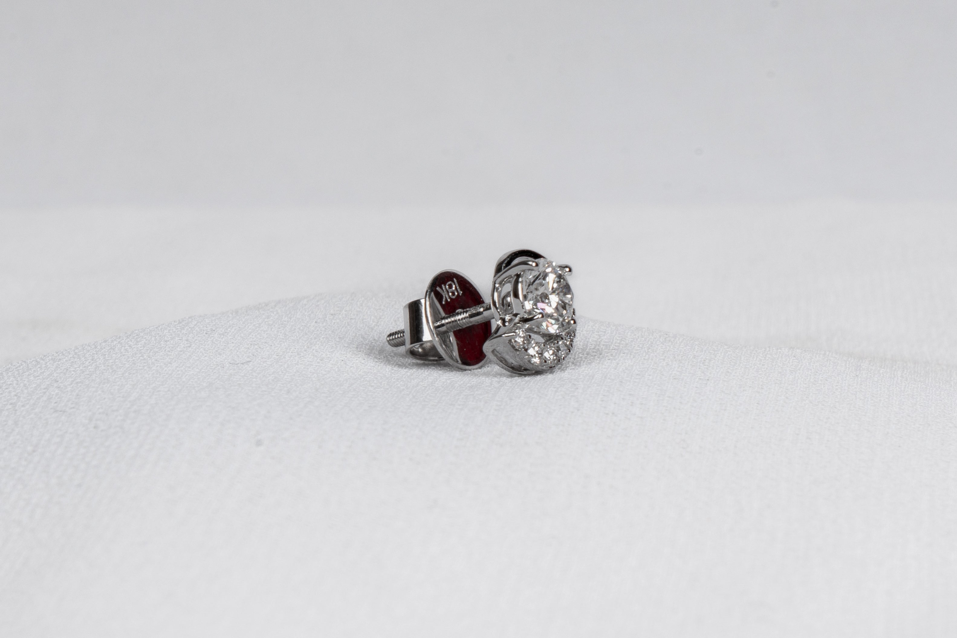 Halo Diamond Tops
