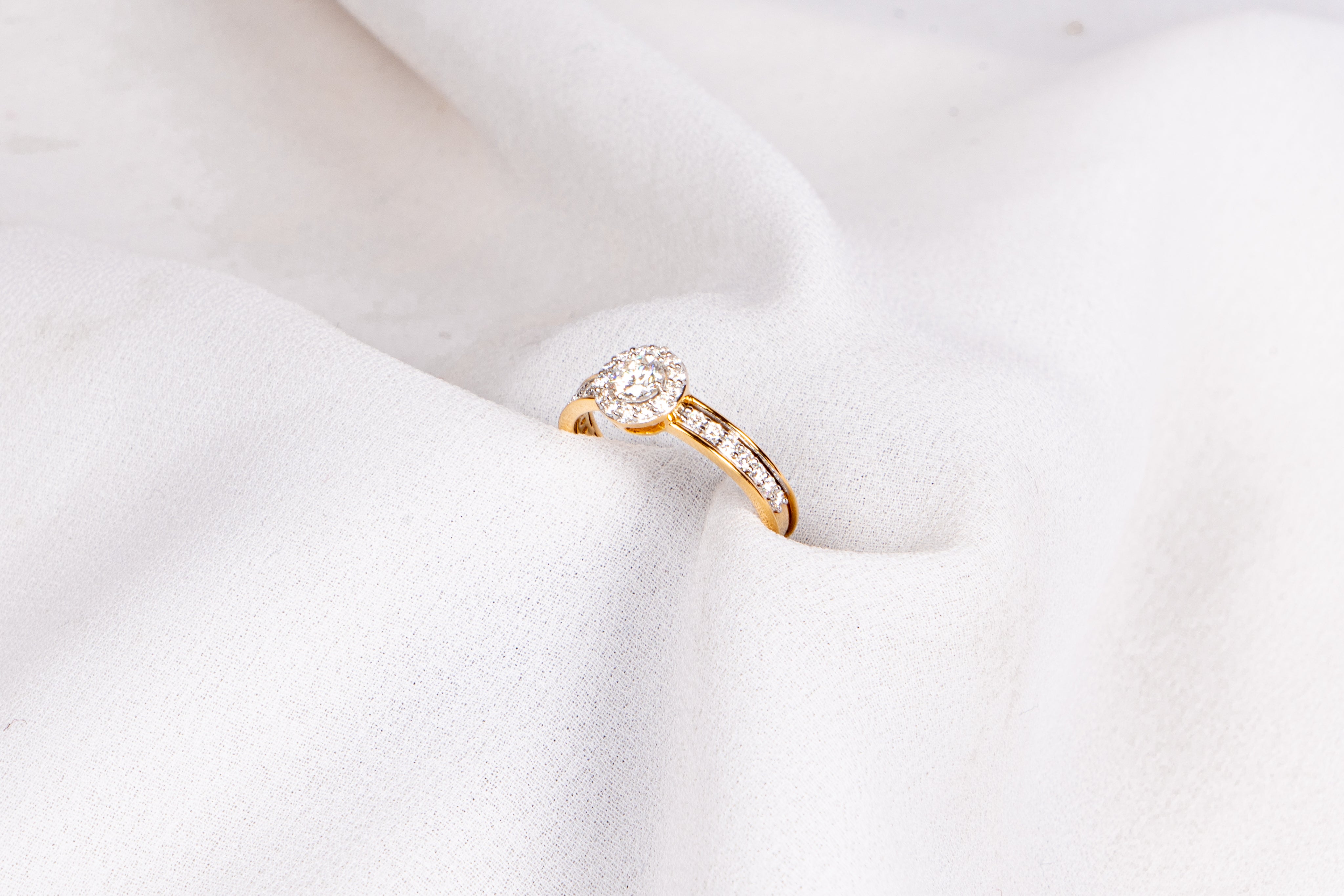 Aurora Halo Diamond Ring