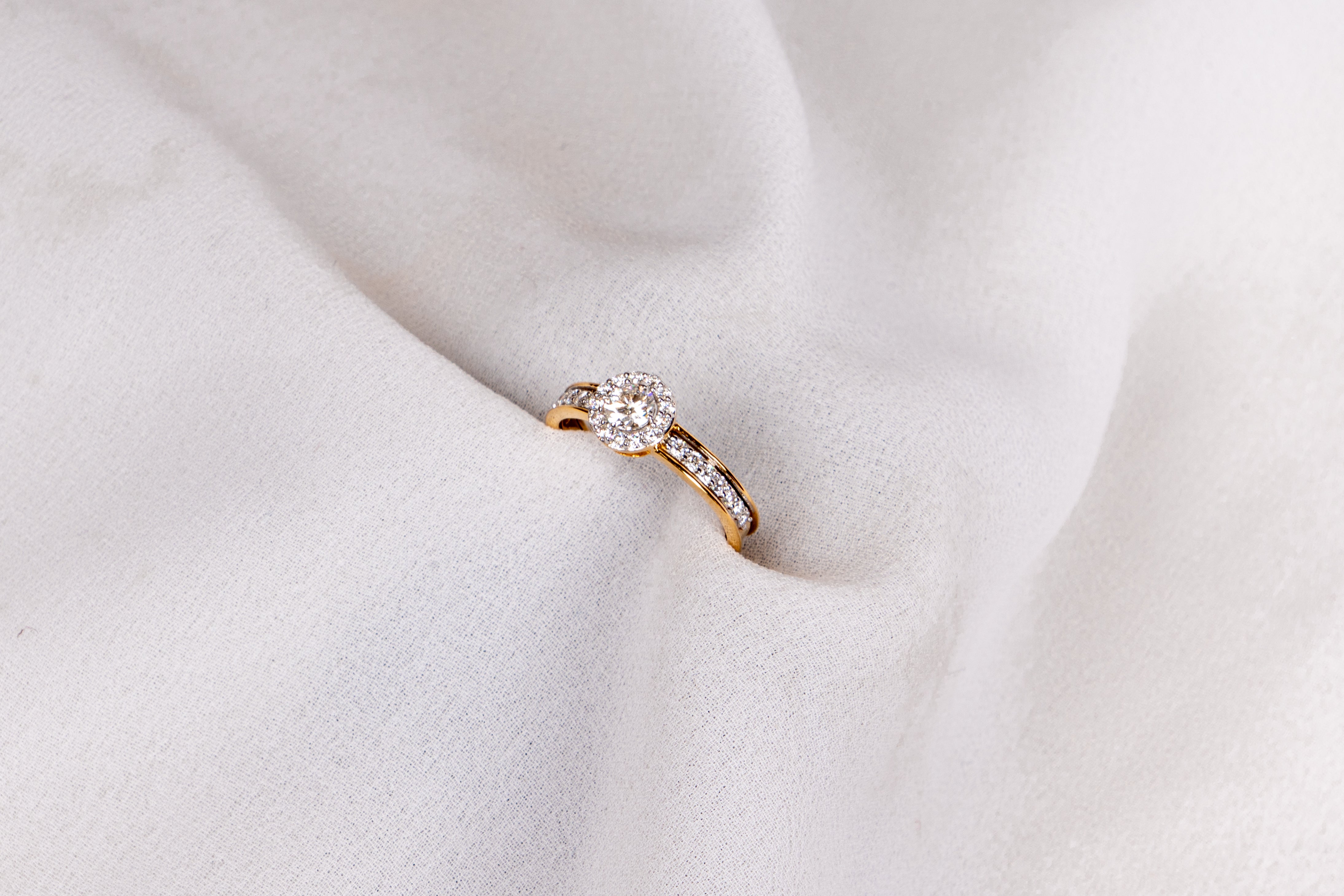 Aurora Halo Diamond Ring