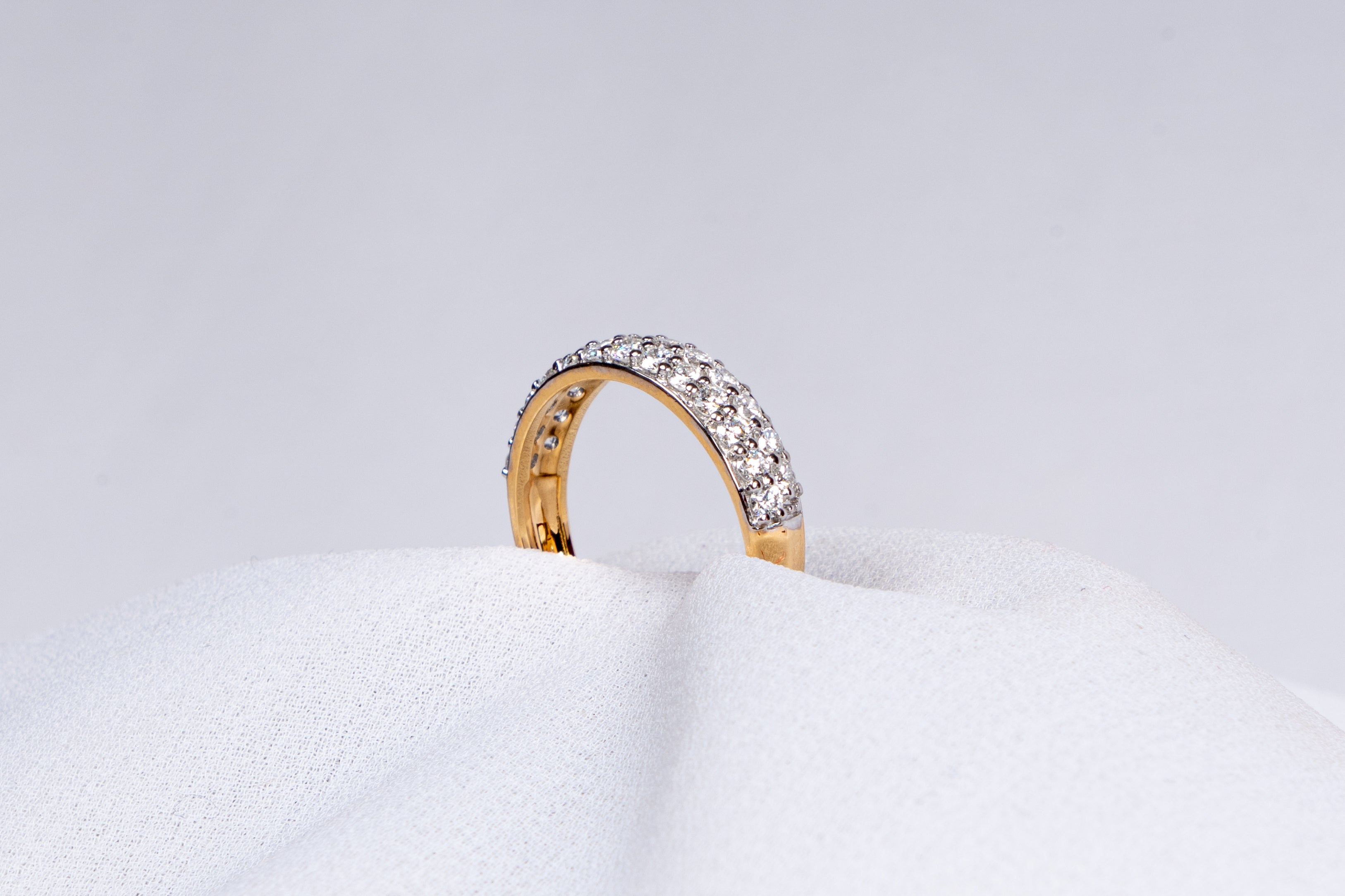 Lunara Spark Eternity Band