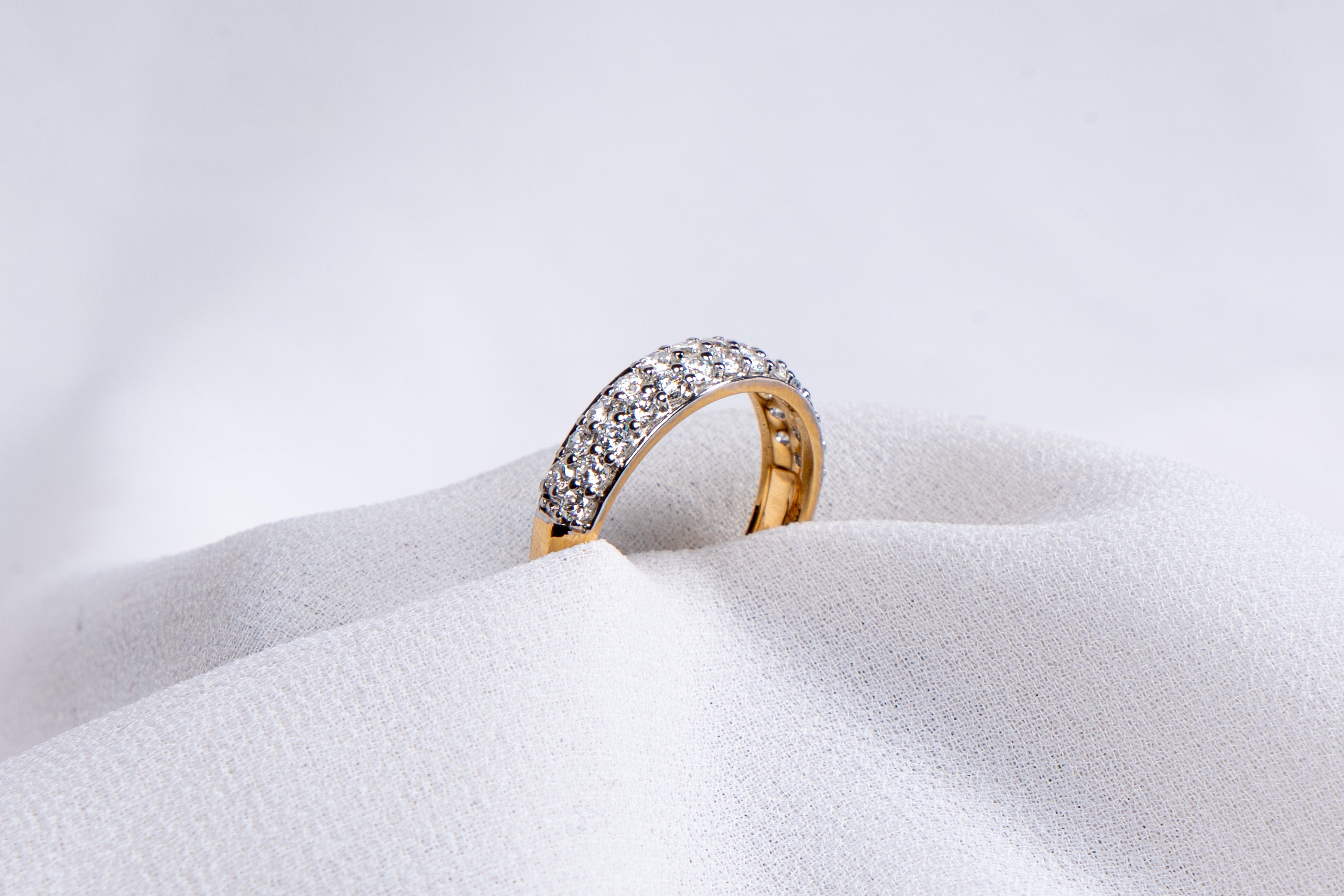 Lunara Spark Eternity Band