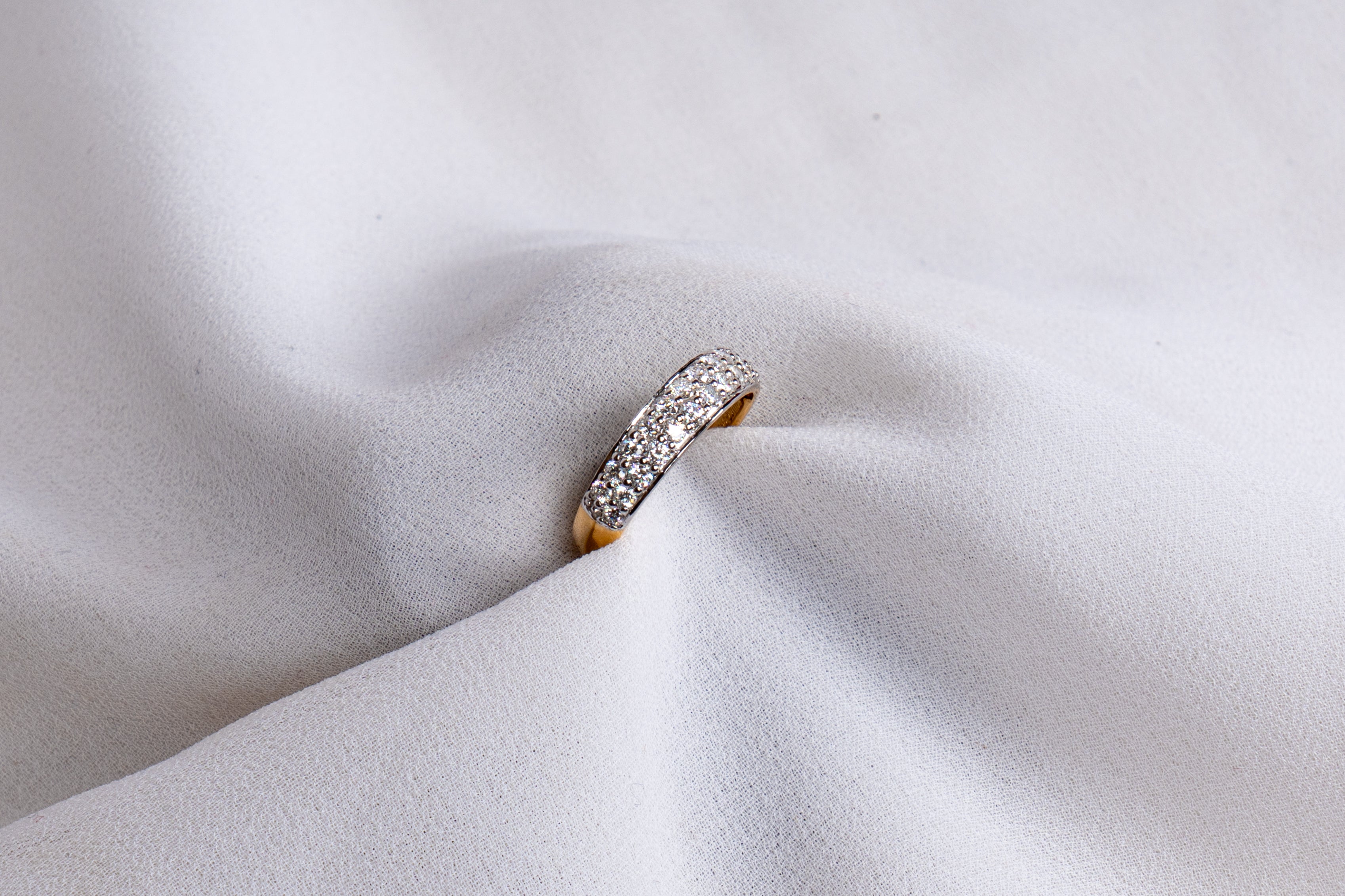 Lunara Spark Eternity Band