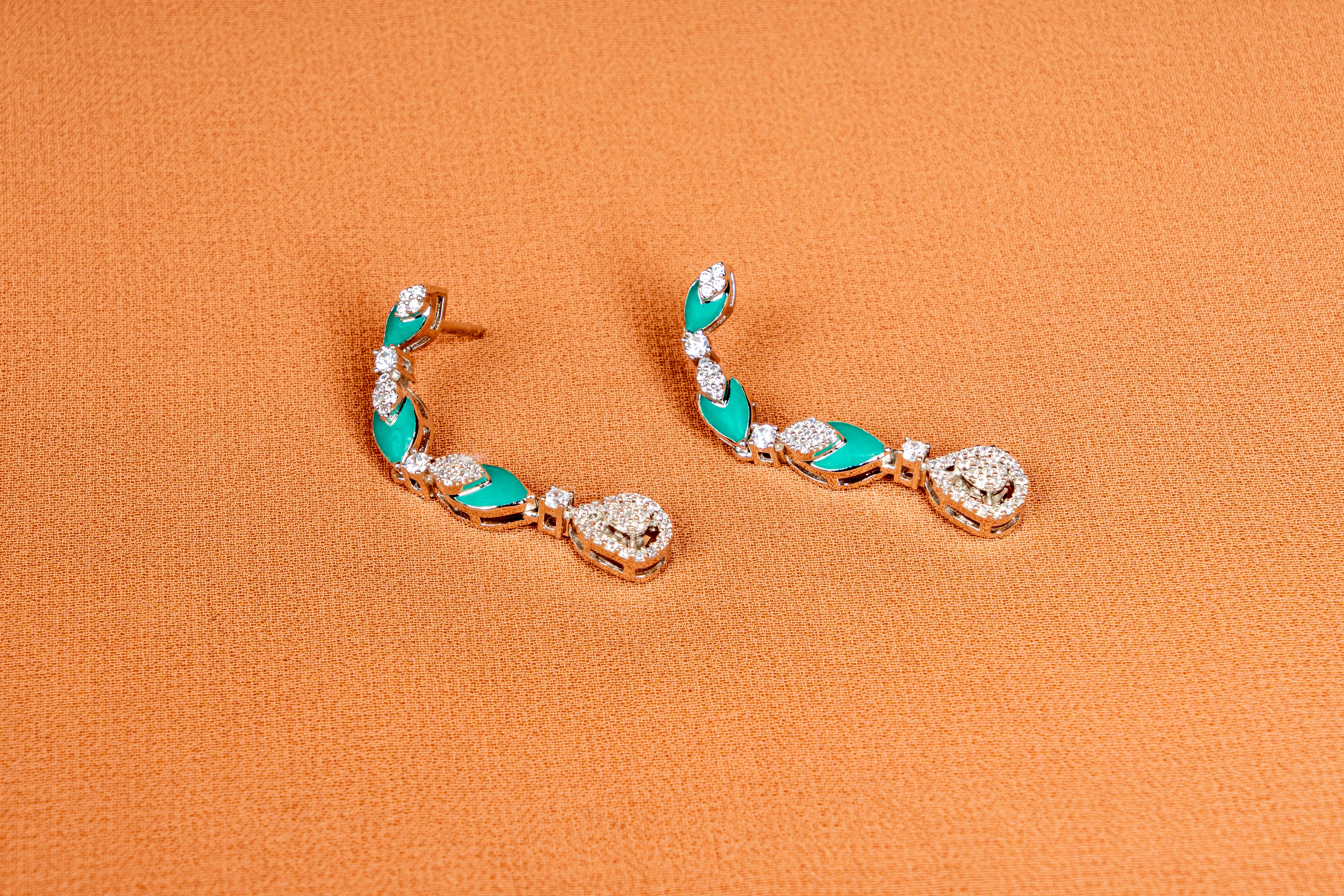 Emerald Whisper Layered Necklace Set