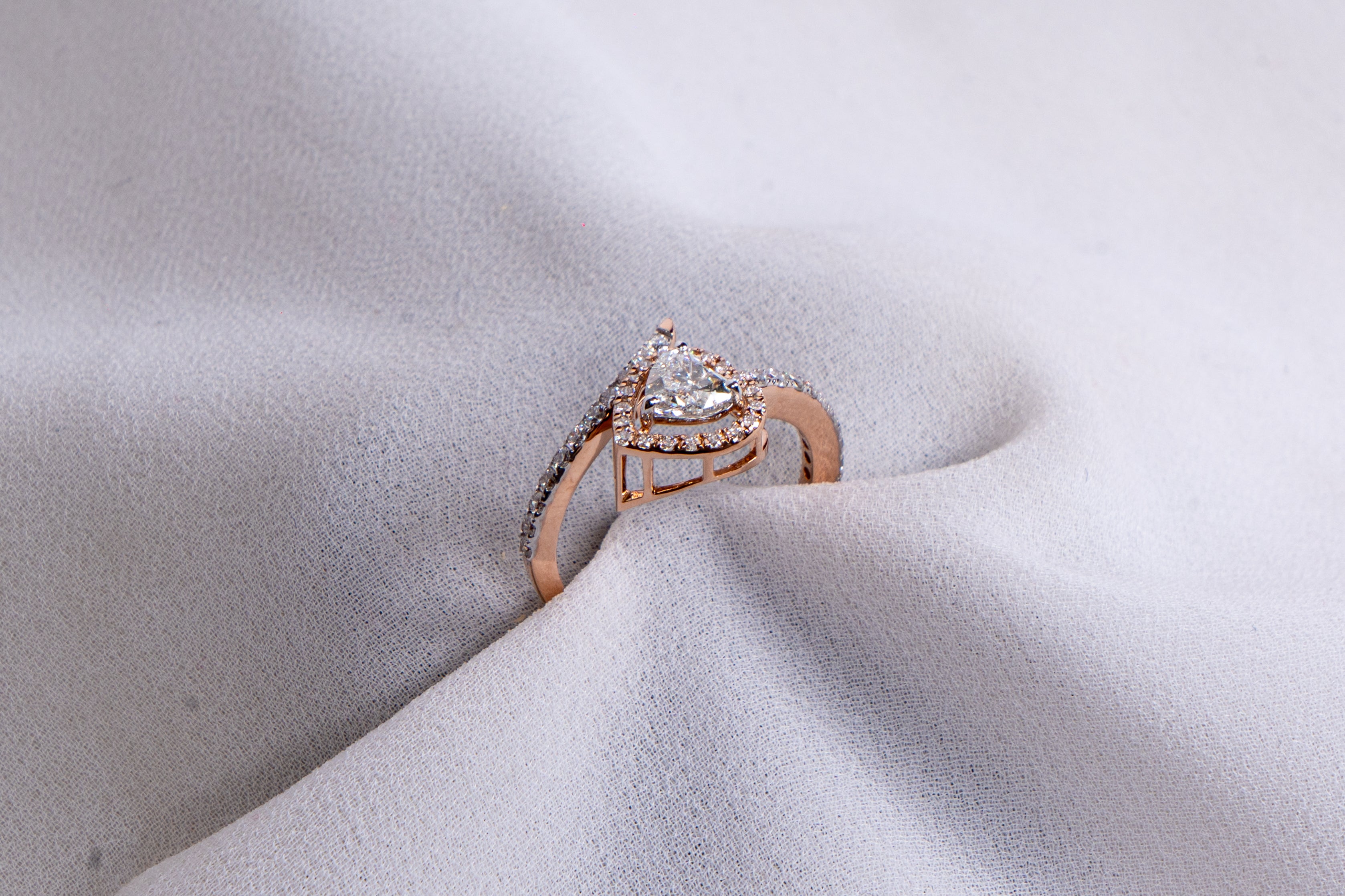 Eternal Heart Halo Ring