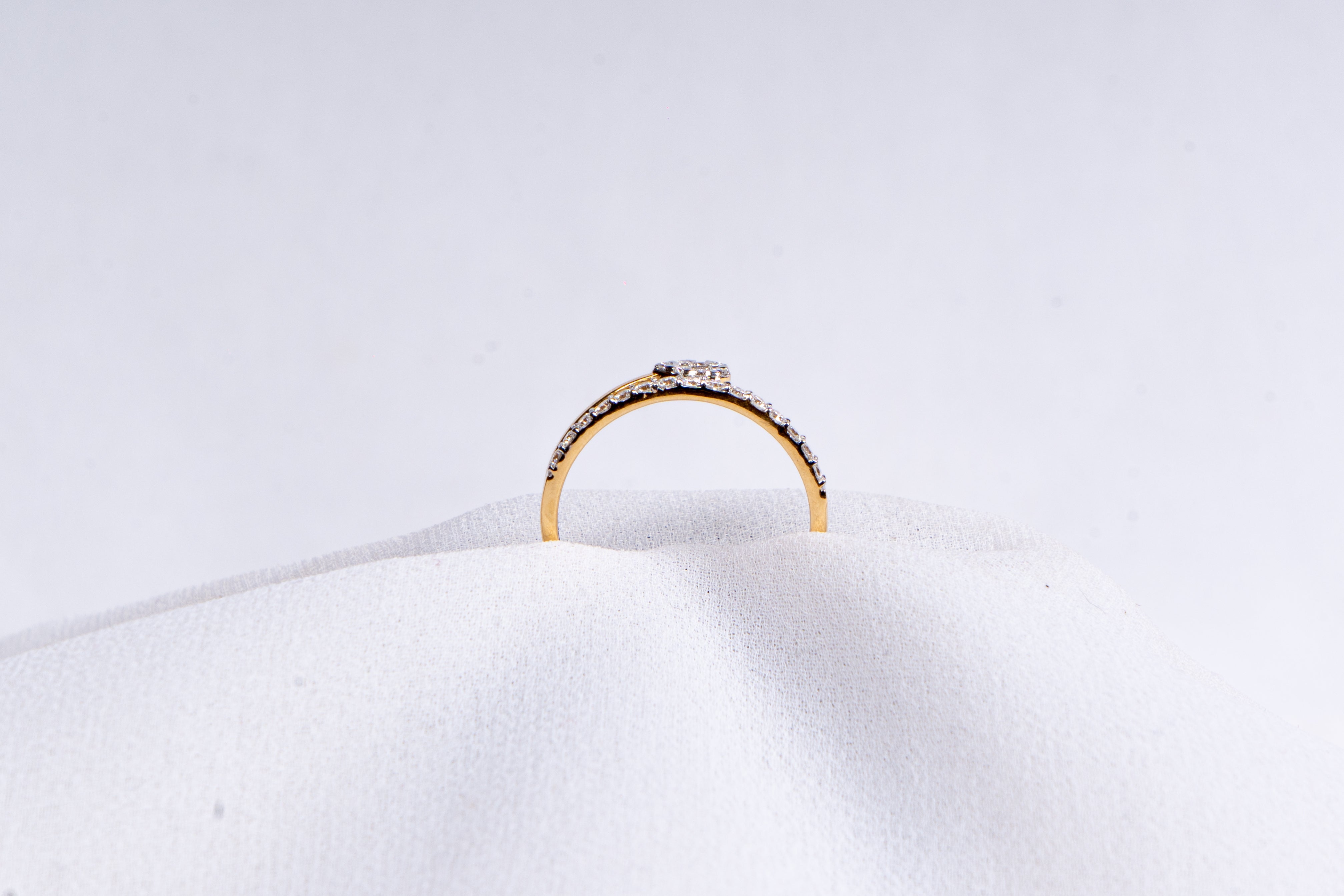 Avelisse Drift Ring