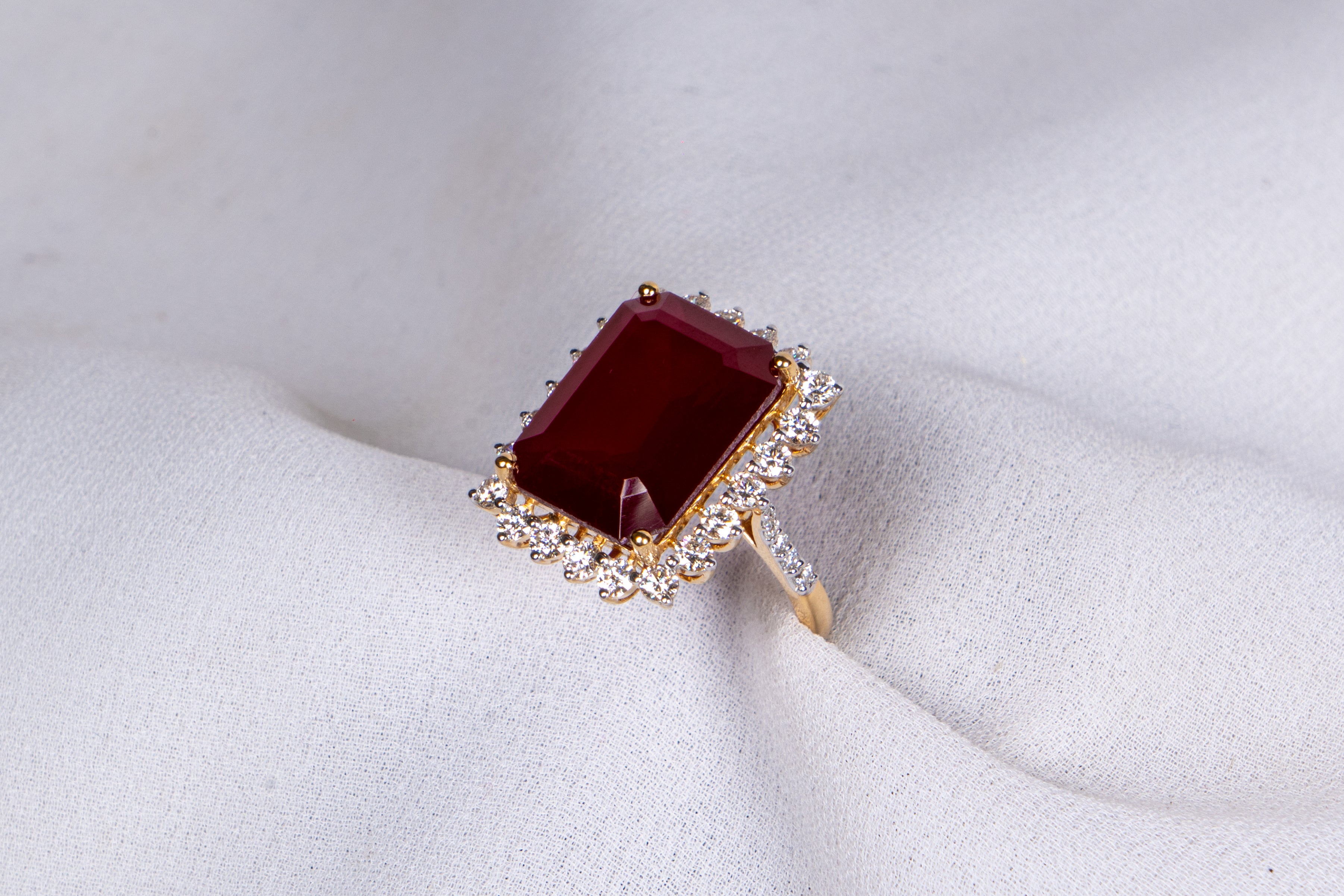 Crimson Sovereign Halo Ring