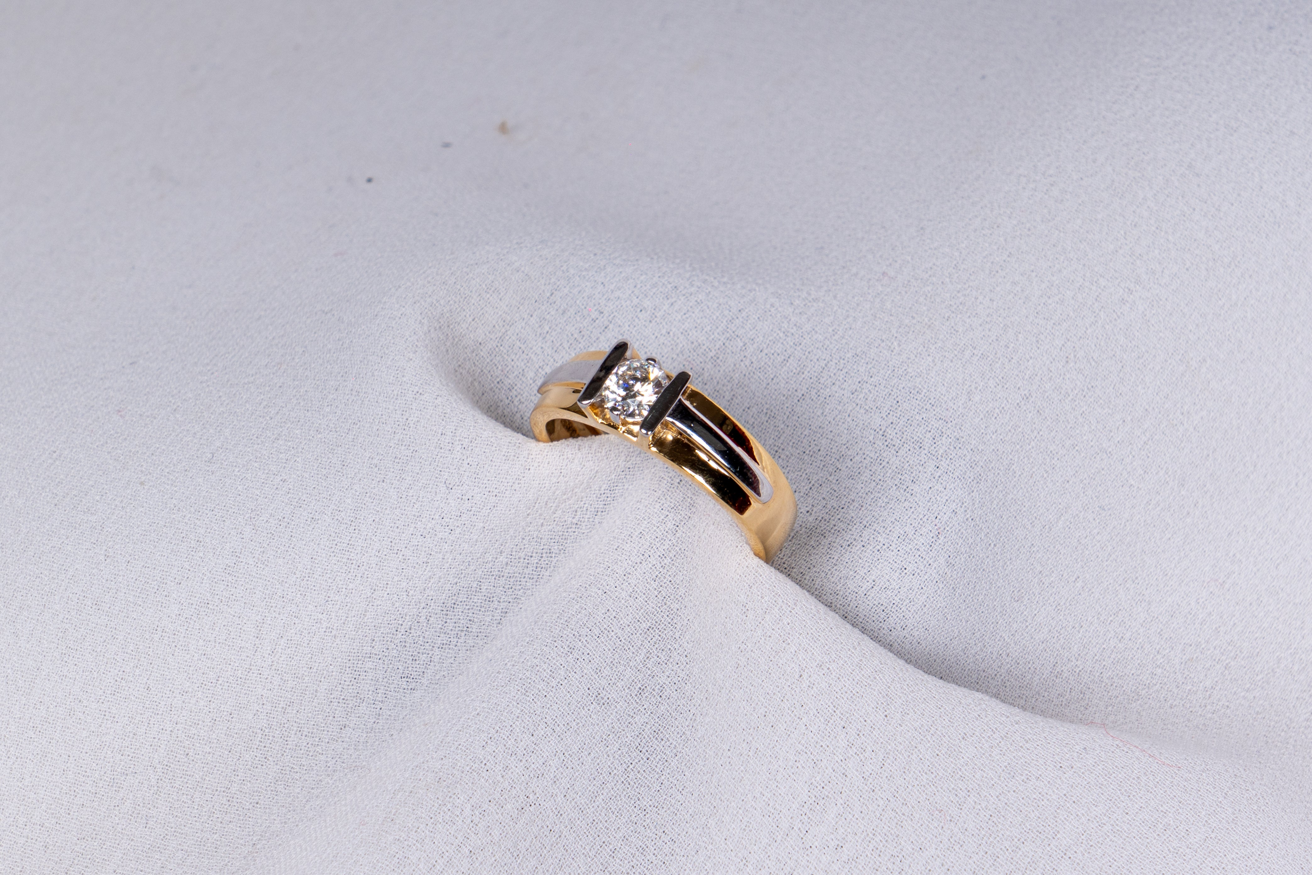 Auric Crest Solitaire Ring