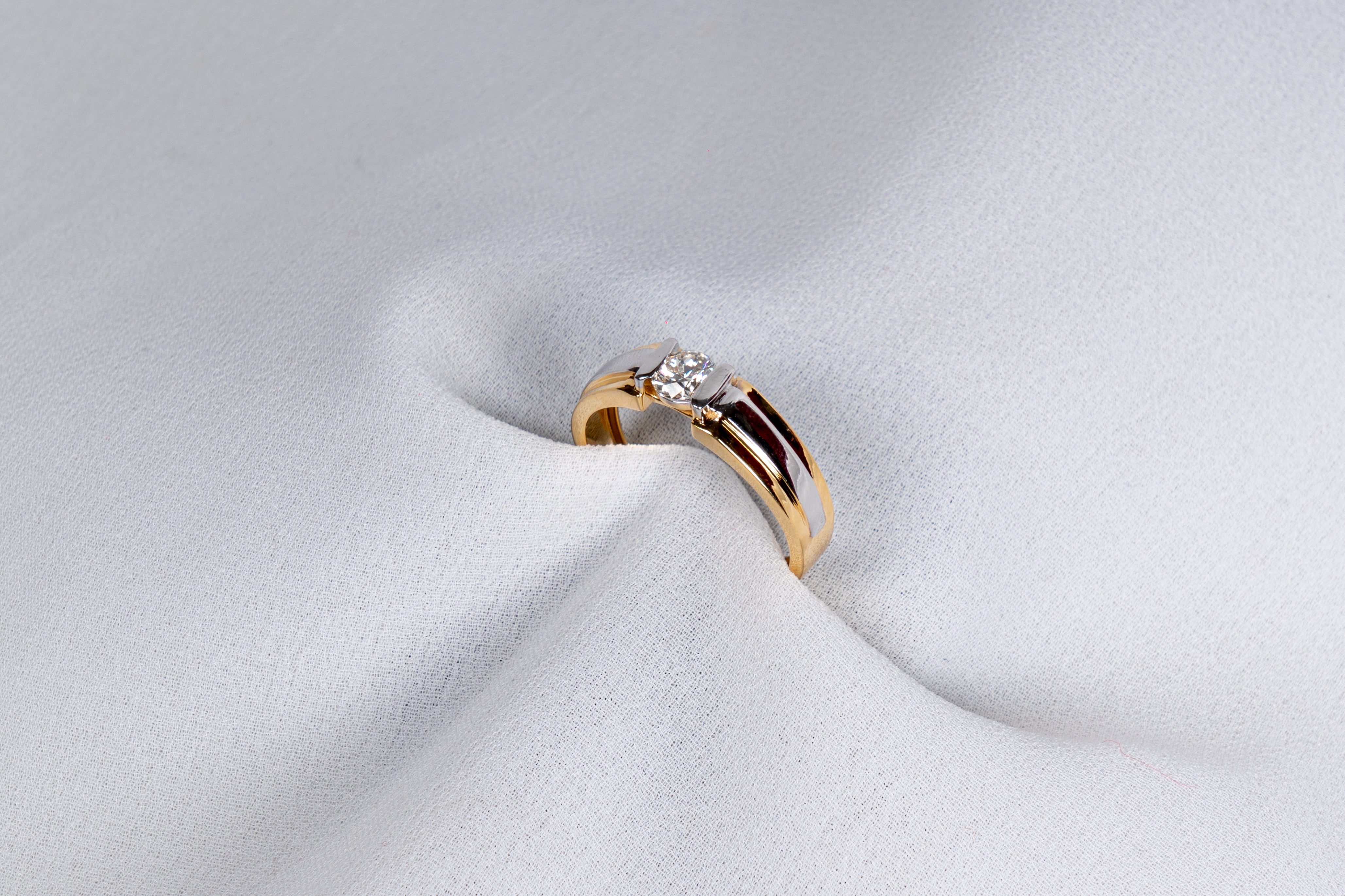 Eternum Dual-Tone Solitaire Ring