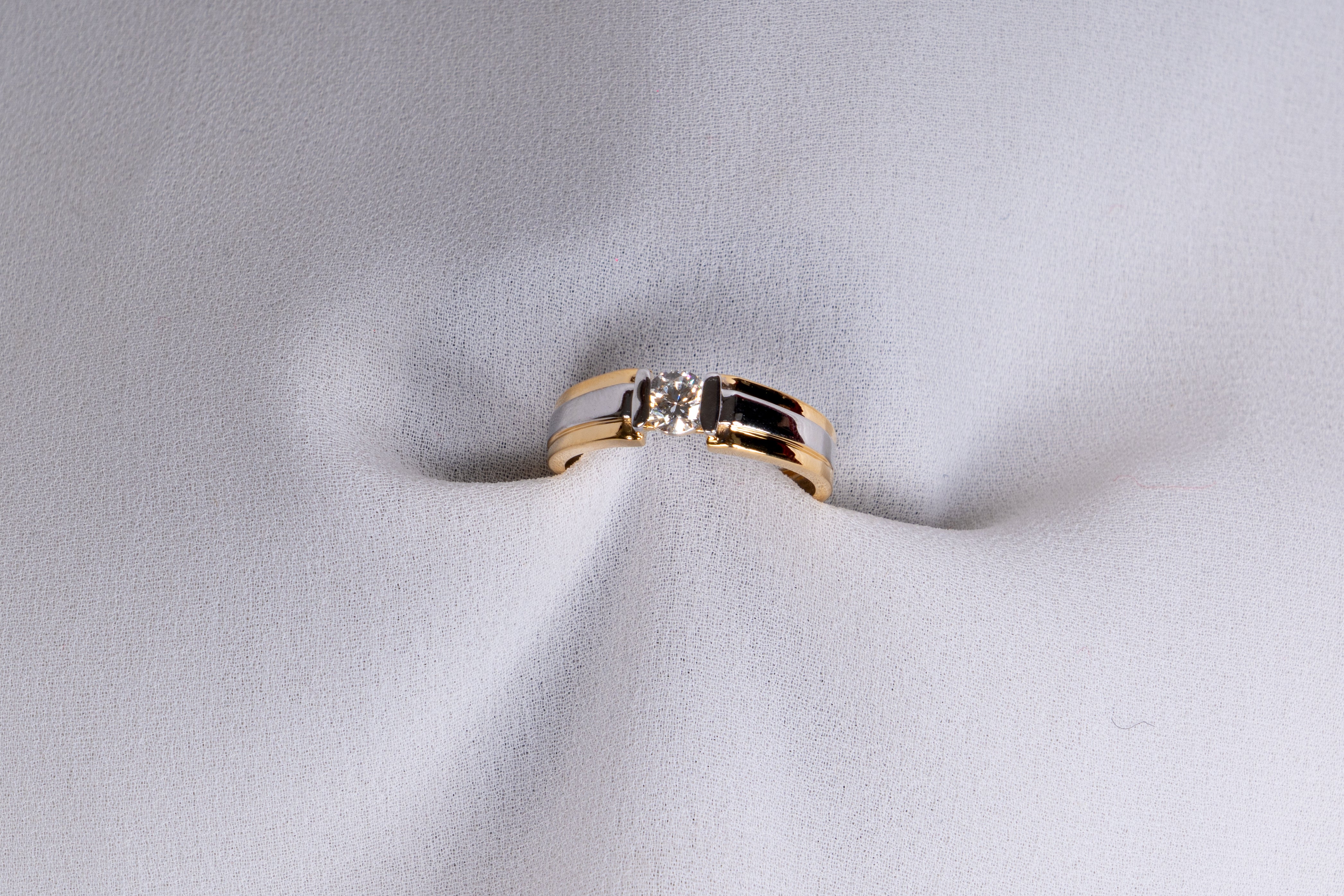 Eternum Dual-Tone Solitaire Ring