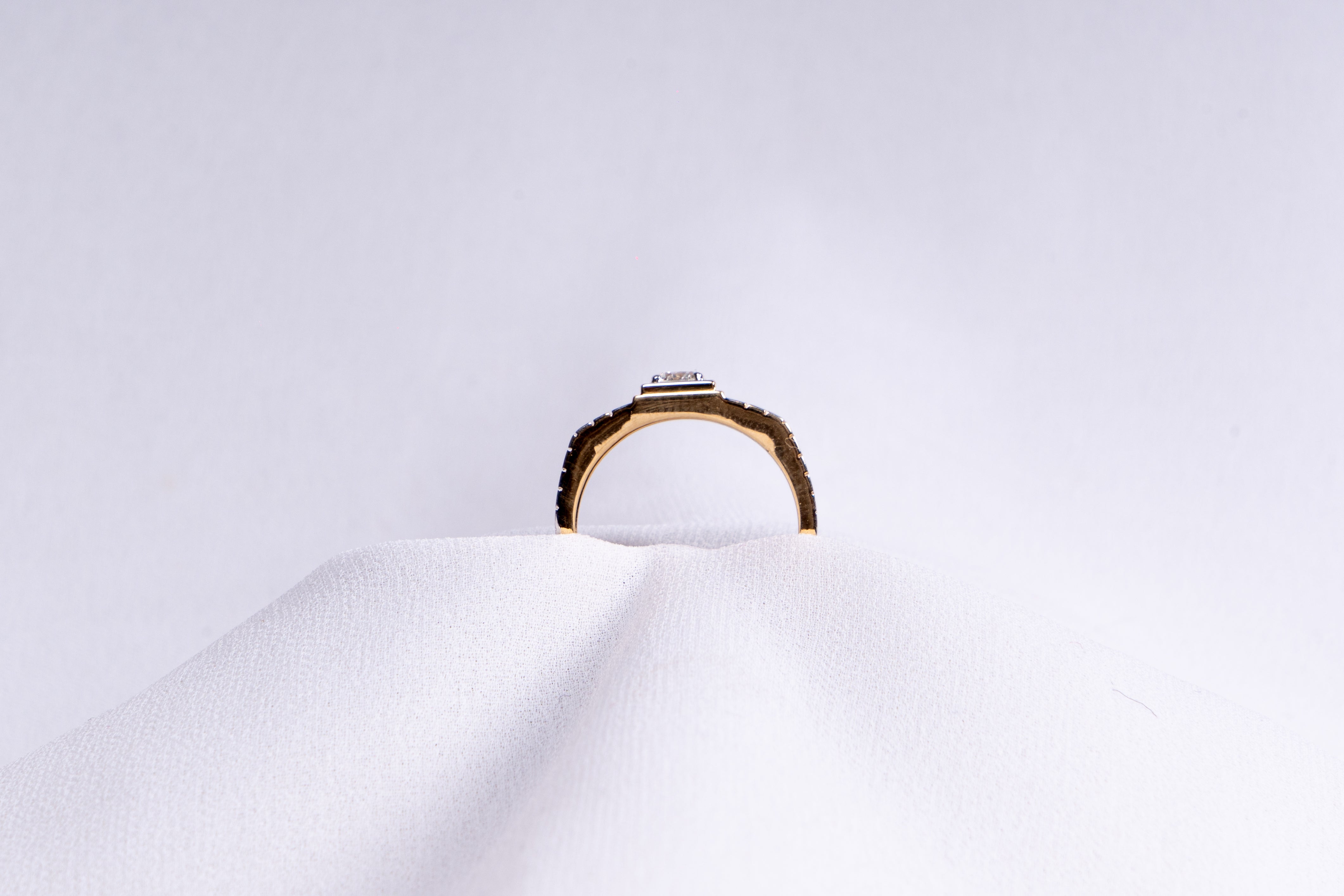 Gridline Royale Solitaire Ring