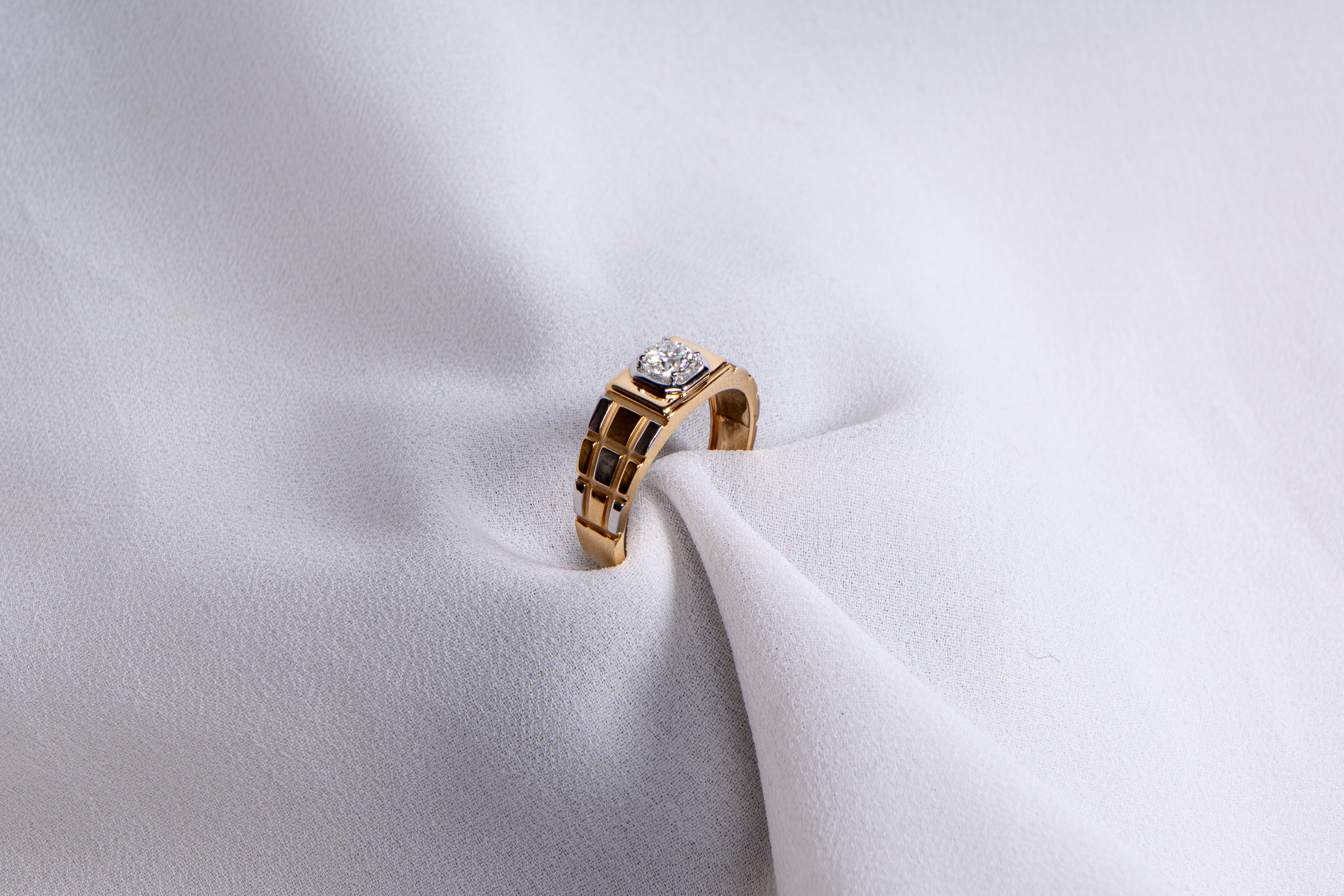 Regent Grid Solitaire Ring