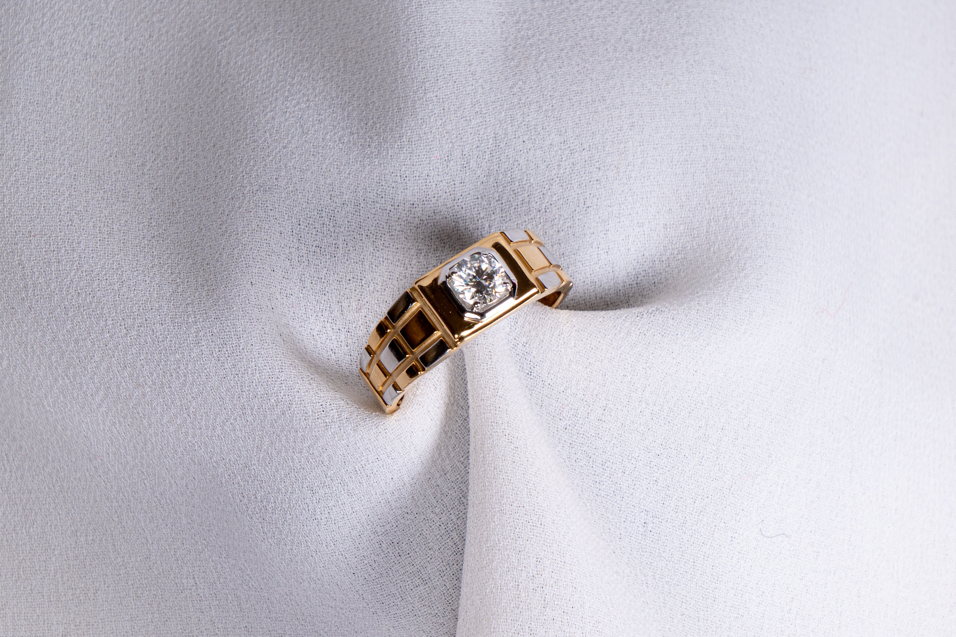 Regent Grid Solitaire Ring