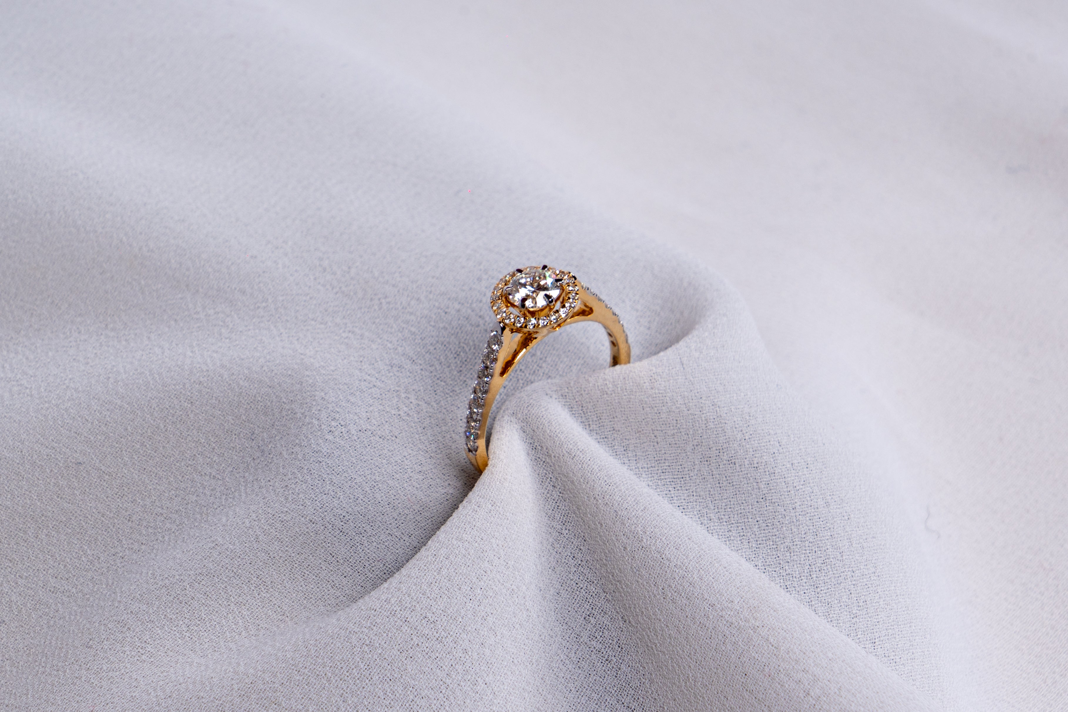 Aurora Halo Diamond Ring